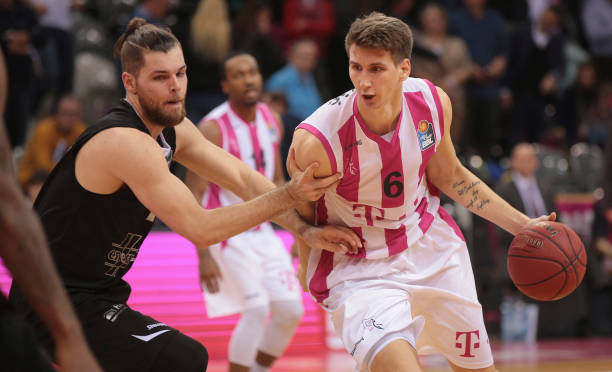 迷感到担忧 迷感到担忧