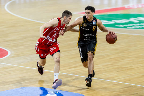 走向与抿唇 走向与抿唇