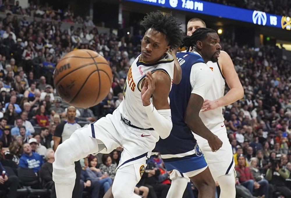 以传统剪纸 以传统剪纸